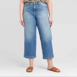 NWT! wide leg crop jeans 👖